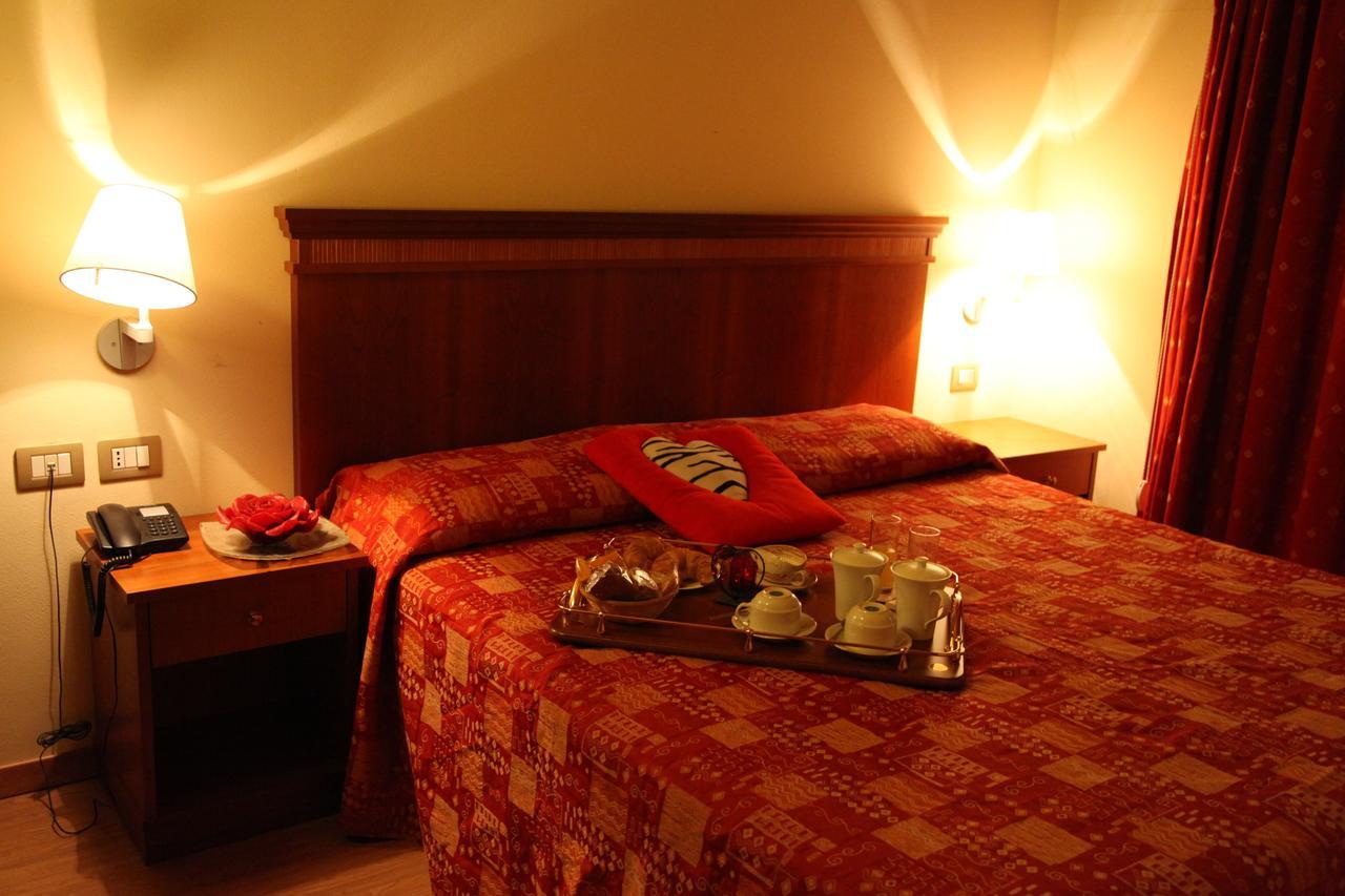 Hotel Il Borghetto Bariano Exterior foto