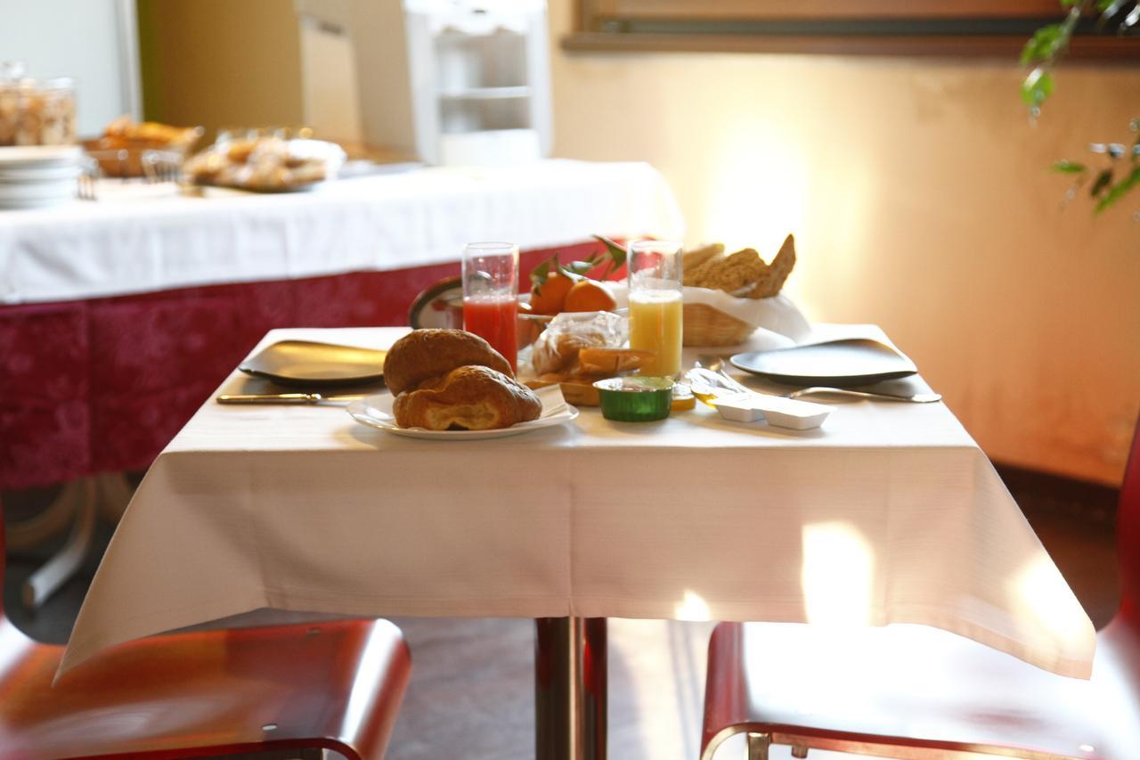 Hotel Il Borghetto Bariano Exterior foto