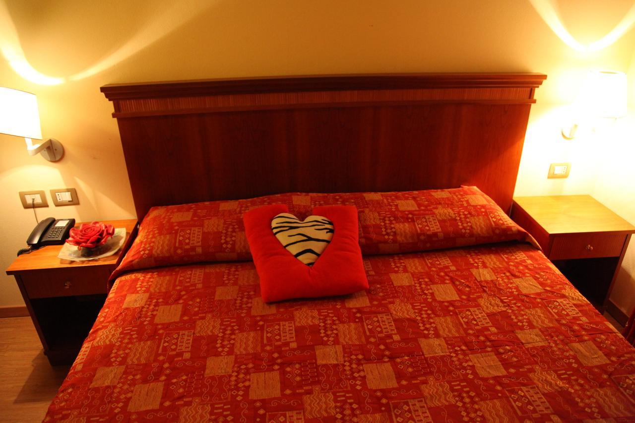 Hotel Il Borghetto Bariano Exterior foto